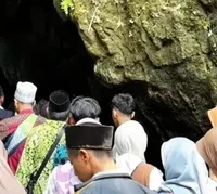 Menjelajah Wisata Religi hingga Alam di Gua Safarwadi dan Gua Jomblang: Sensasi Spiritual dan Petualangan Alam Bawah Tanah