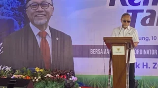 Menko Zulhas Gelar Rembuk Tani di Banyuwangi Bahas Distribusi Pupuk dan Harga Gabah
