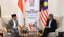 Menlu RI Tegaskan Diplomasi Berlapis Berhasil Pulangkan WNI Relawan GSF dari Tahanan Israel