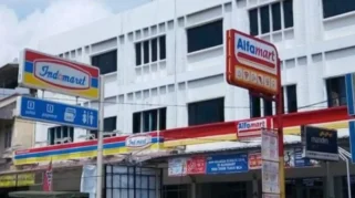 Menteri Desa Tegaskan Tidak Akan Tutup Indomaret dan Alfamart, Hanya Batasi Ekspansi Baru