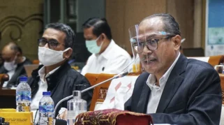 Menteri ESDM Tegaskan Sektor Hulu Migas Dikecualikan dari Kebijakan BUMN Khusus Ekspor