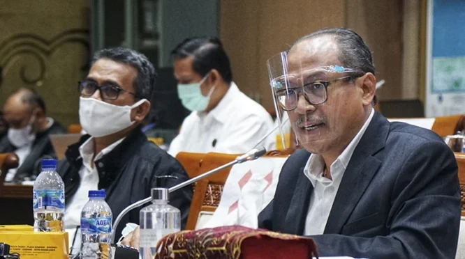 Menteri ESDM Tegaskan Sektor Hulu Migas Dikecualikan dari Kebijakan BUMN Khusus Ekspor