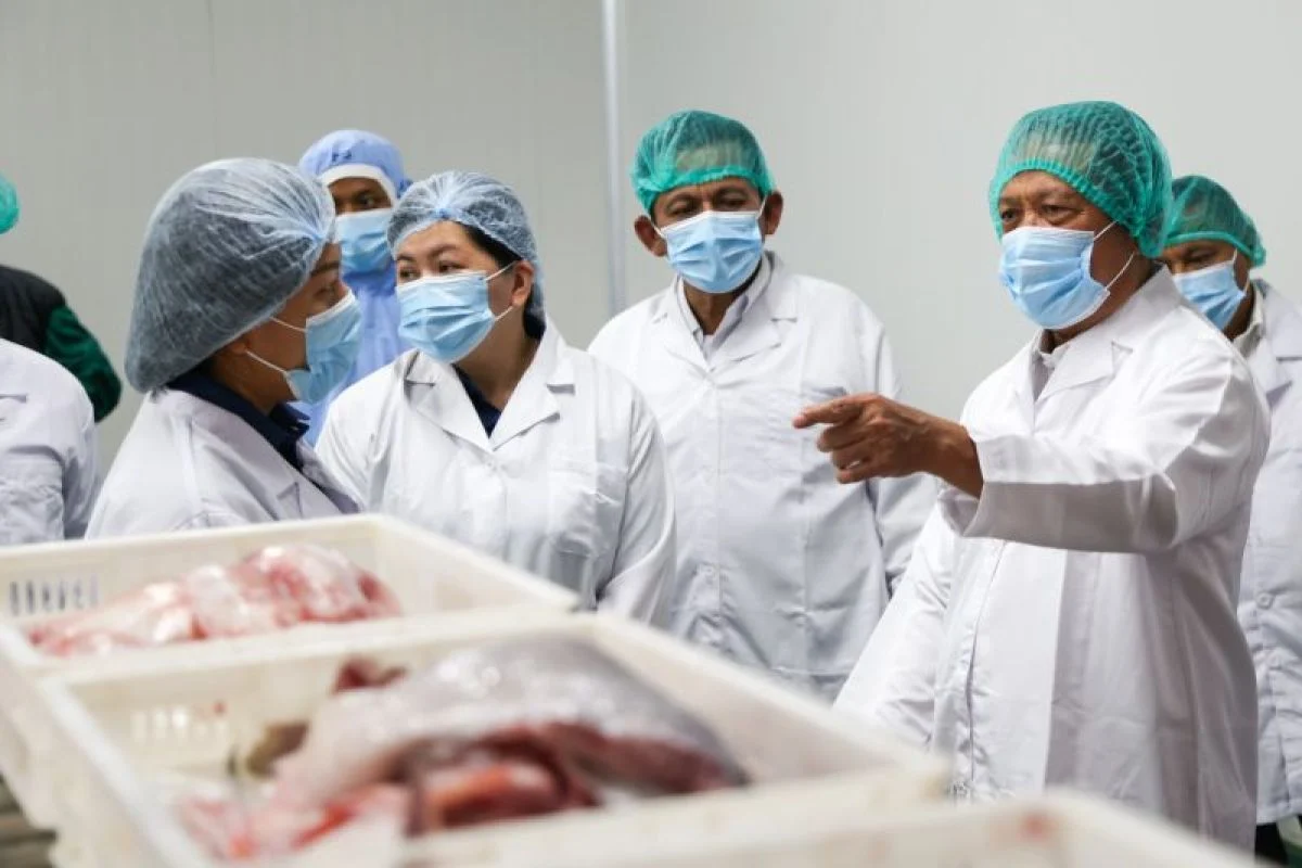 Menteri Trenggono dan Gubernur Ansar Resmikan Pabrik Pengolahan Ikan PT BIG di Bintan