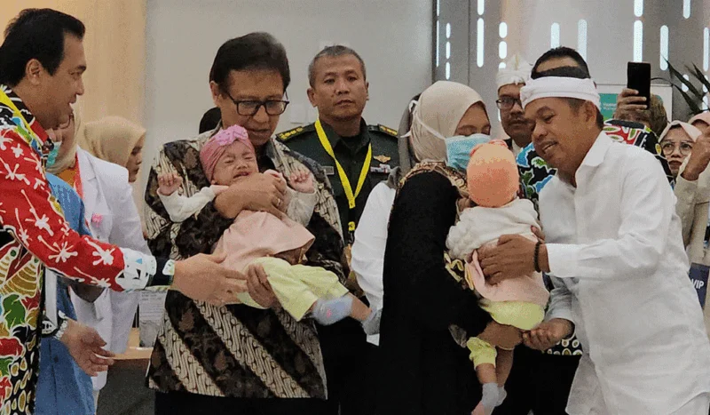 Menurunkan Kematian Ibu dan Bayi dengan Kolaborasi Ilmu Kedokteran dan Tradisi Budaya