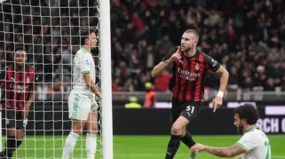 Napoli, Milan, Juventus, Roma, dan Como Bersaing Ketat di Puncak Klasemen Serie A untuk Tiket Liga Champions dan Liga Europa