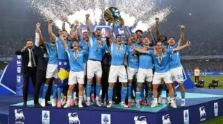 Napoli Pastikan Tiket Liga Champions, Juventus Terperosok ke Posisi Keenam Usai Kekalahan dari Fiorentina