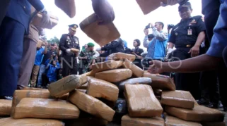 Narkotika Jadi Kasus Terbanyak di Gresik, Bupati Yani Hadiri Pemusnahan Barang Bukti