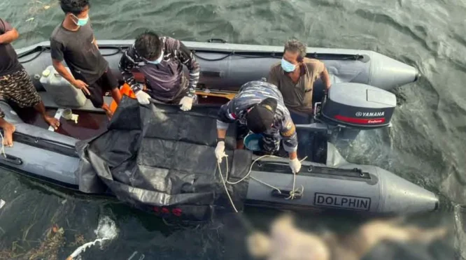 Nelayan Pasuruan Temukan Mayat Pria Mengapung di Laut, Identitas Masih Misteri