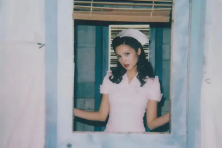 Olivia Rodrigo Rilis Single Terbaru “The Cure” dengan Nuansa Emosional Mendalam