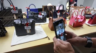 Panduan Lengkap Mengikuti Lelang Barang Mewah Hasil Rampasan, Mulai Tas Chanel hingga Mobil McLaren