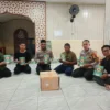 Pasabber Bagikan Ratusan Al-Qur'an, Sambut Hari Bhayangkara di Situbondo