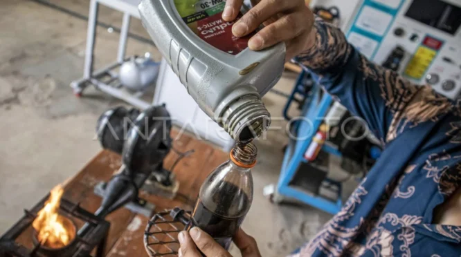 Pelajar SMK Banyuwangi Kembangkan Kompor dari Oli Bekas untuk Energi Ramah Lingkungan