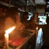 Pemadaman Listrik Semalaman di Sumatra Bikin Toko Oleh-Oleh Sepi Pengunjung