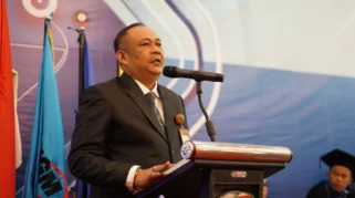 Pembicara Wisuda Universitas Dikecam Saat Sebut AI Revolusi Industri Berikutnya, Disambut Sorakan Saat Katakan AI Baru Hadir Beberapa Tahun Terakhir