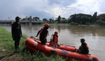 Pemkot Kediri Pantau Pladu Sungai Brantas dan Imbau Warga Utamakan Keselamatan