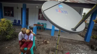 Pemprov Papua Barat Gunakan Internet Satelit untuk Percepat Layanan Adminduk di Daerah 3T