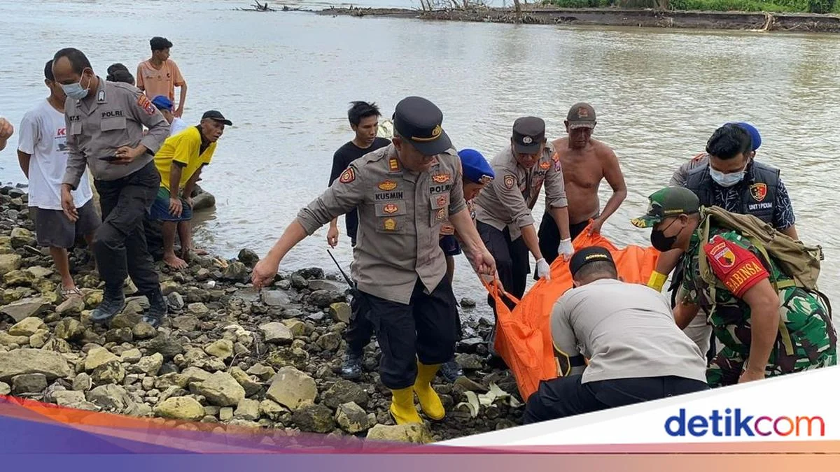 Penemuan Mayat di Pantai Dampar Lumajang Membuat Geger Warga Sekitar