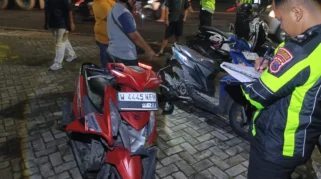 Pengendara Motor Meninggal Setelah Tabrakan dengan Truk di Tunggorono Jombang