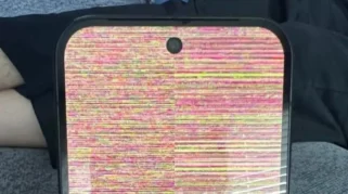 Pengguna Pixel Fold Mengalami Masalah pada Layar Cover, Banyak Keluhan Muncul