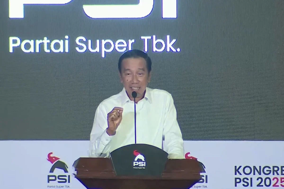 Perjalanan Jokowi Keliling Indonesia: Panggung Baru bagi PSI?