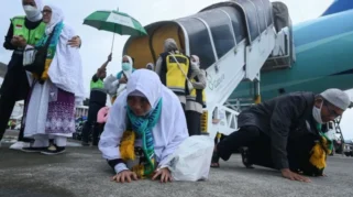 Perjuangan Syekh Jamal Mengantar Jemaah Haji Korban Banjir Aceh