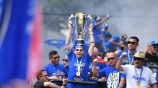Persib Selangkah Lagi Juara, Dedi Mulyadi Minta Bobotoh Bersabar