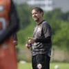 Persija Jakarta Resmi Ganti Pelatih Mauricio Souza Setelah Gagal Angkat Trofi