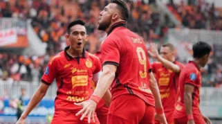 Persik Kediri dan Persija Jakarta Imbang 1-1 di Babak Pertama Laga Super League 2025/2026