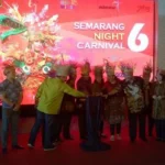 Peserta Semarang Night Carnival Tampil Hingga Selesai Meski Disiram Hujan Deras