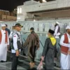 Petugas Haji Indonesia Sosialisasikan Sedekah Barcode Raudhah di Madinah