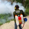 Petugas Kesehatan di Lumajang Intensifkan Fogging untuk Cegah DBD di Musim Pancaroba