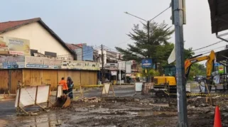 PGN Isolasi Jaringan Pipa Gas yang Bocor Diduga Akibat Galian Proyek di Bekasi: Penanganan Cepat dan Dampak pada Warga