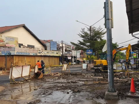 PGN Isolasi Jaringan Pipa Gas yang Bocor Diduga Akibat Galian Proyek di Bekasi: Penanganan Cepat dan Dampak pada Warga