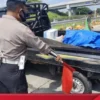 Pikap Muatan Kelapa Tumpang di Tol Gempol‑Pasuruan Usai Pecah Ban, Pengemudi Selamat