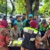 Polda Jatim Gelar Layanan Kesehatan Gratis dan Bagikan Sembako untuk Warga Nganjuk