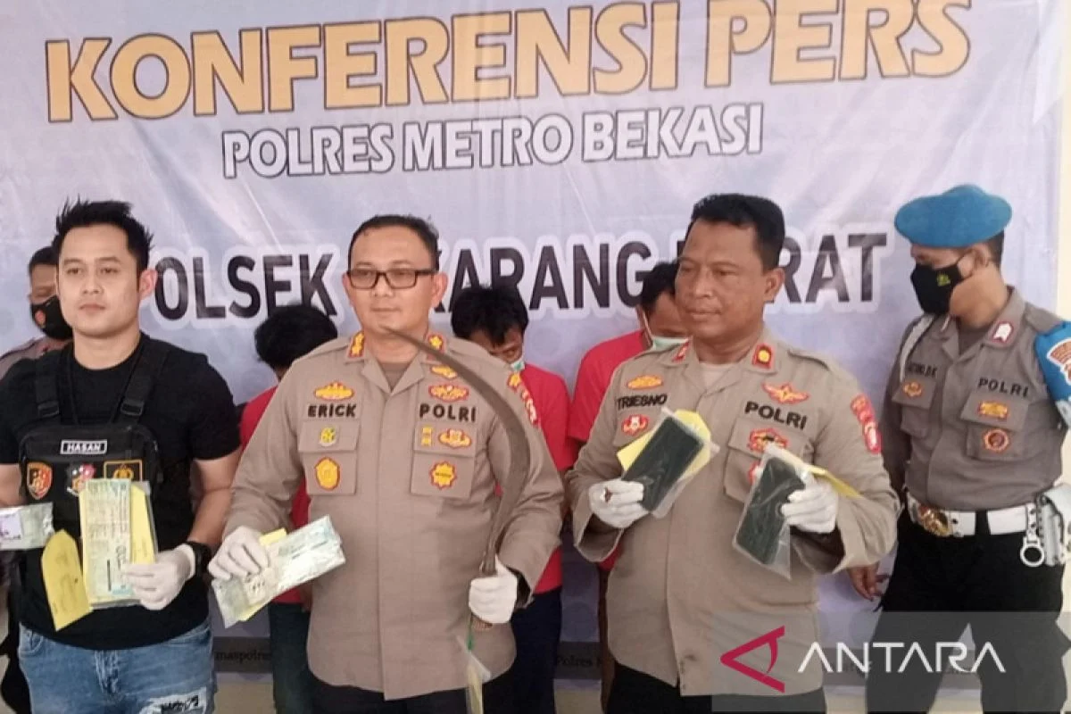 Polisi Amankan Tiga Pelaku Pencurian dengan Kekerasan di Moncel Situbondo
