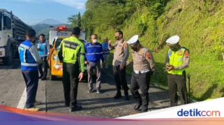 Polisi Olah TKP Kecelakaan Bus ALS vs Truk BBM di Sumsel, Penyebab Diselidiki