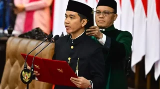 Politisi PDIP Kritik Wakil Presiden Gibran soal Pansos Lewat Ocha SMAN 1 Pontianak