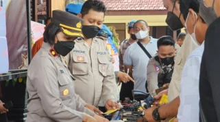 Polsek Lumajang Kota Lakukan Pengecekan Senjata Api Dinas