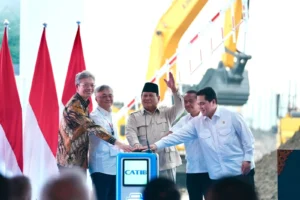 Prabowo Resmikan 13 Proyek Hilirisasi Senilai Rp116 Triliun di Cilacap, Langkah Menuju Kebangkitan Nasional