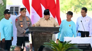 Prabowo Resmikan Pembangunan Gudang Ketahanan Pangan Polri dan Operasional 166 SPPG di Tuban