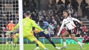 Prediksi Skor Arsenal vs Fulham: Analisis Head-to-Head dan Statistik Premier League 2026