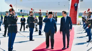 Presiden Prabowo Akan Salat Iduladha Bersama WNI di Paris Saat Kunjungan Kenegaraan