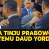 Presiden Prabowo dan Daud Yordan Tunjukkan Keakraban dengan Gaya Tinju Usai Sidang Paripurna DPR