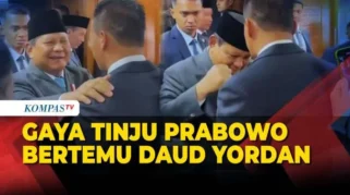 Presiden Prabowo dan Daud Yordan Tunjukkan Keakraban dengan Gaya Tinju Usai Sidang Paripurna DPR