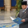Presiden Prabowo Selingkuhkan Candaan ke Menteri Jumhur Hidayat di Nganjuk