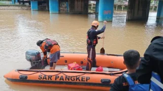 Pria di Situbondo Hilang Setelah Melompat dari Motor dan Berlari ke Semak di Pinggir Sungai Sampean Baru