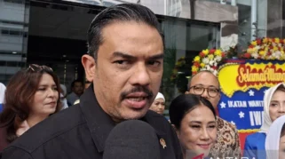 Purbaya Tidak Nonaktifkan Djaka Budhi Meski Dakwaan Blueray Cargo Menjadi Sorotan