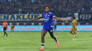 Ramon Tanque Tekankan Fokus Penuh Persib Bandung Jelang Laga Penentuan Juara