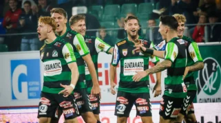 Rapid Vienna Bangkit dan Menyingkirkan SV Ried di Playoff Liga Konferensi Eropa
